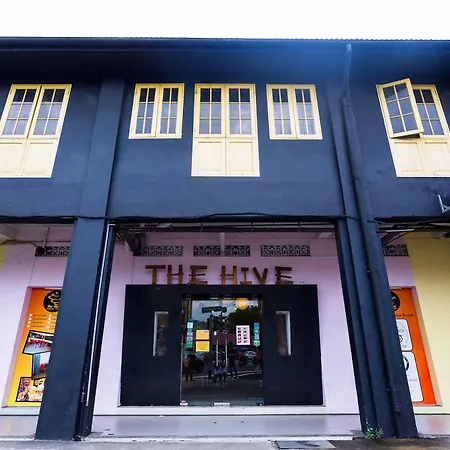 The Hive Singapore Hostel